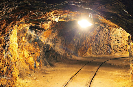 Energy saving renovation of coal mines: economic b